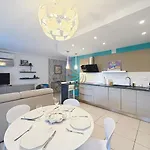 Newport Riviera T3, Terrace, Clim, Garage, Wifi Fréjus