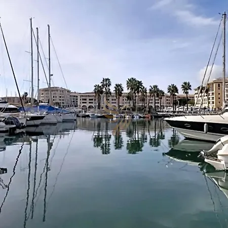 Newport Riviera T3, Terrasse, Clim, Garage, Wifi Apartmán Fréjus